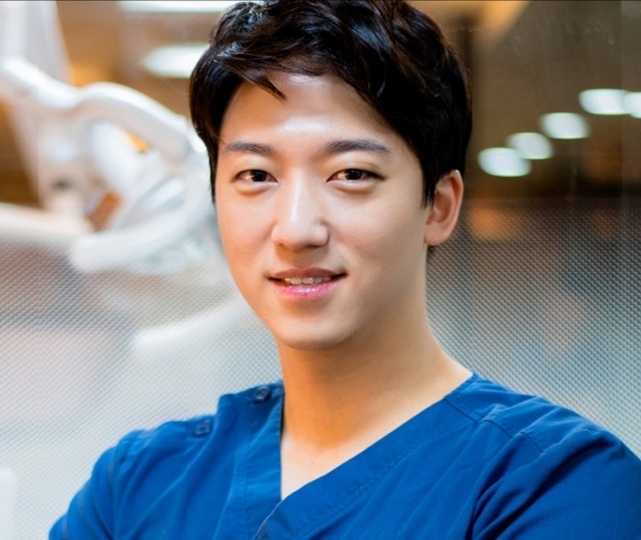 김제인