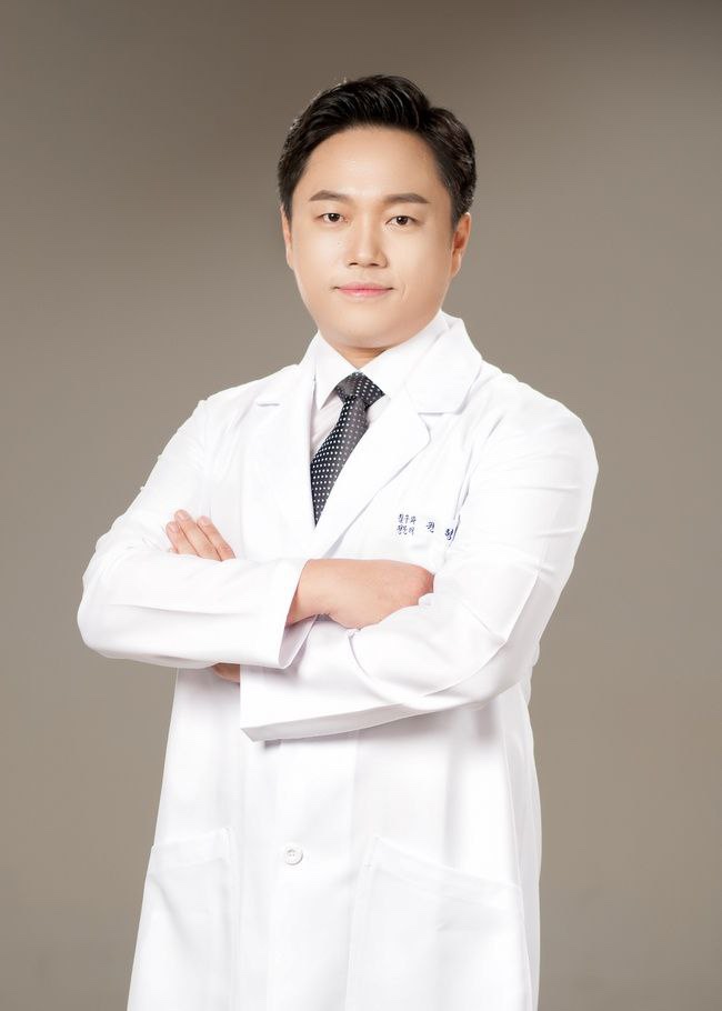 권형근